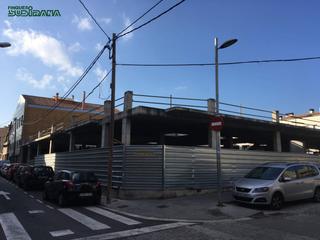 Édifice à Centre. Edifici per finalitzar a igualada  zona centre