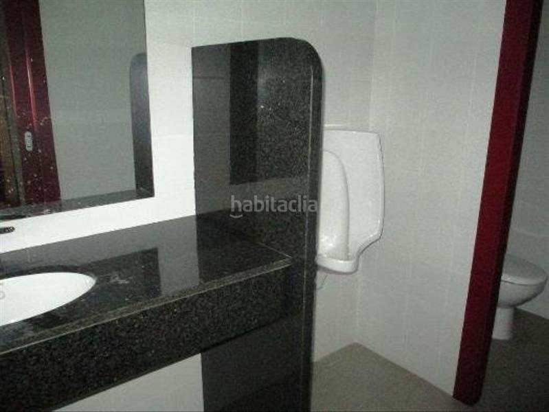 Foto 28127293-5550-49a3-affa-656ff1bc8e54. Local comercial  en venda a en Martorell