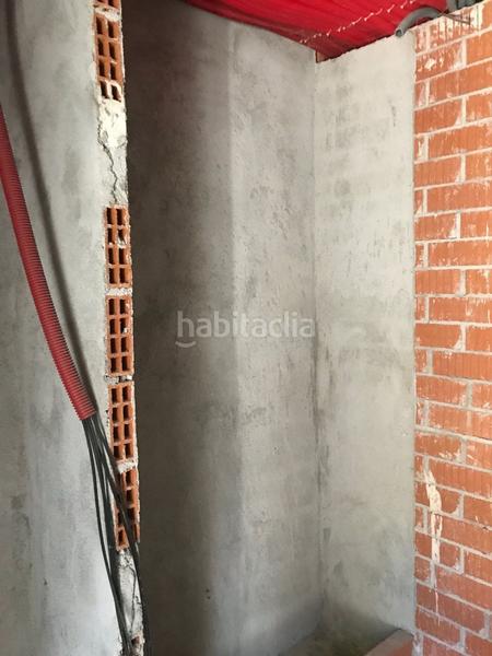 Foto f688fed8-d4e3-44a2-a519-2a3e10806c28. Casa amb aparcament a Poble Sec Igualada