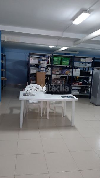 Foto 3f8da587-3486-4f7c-9bcd-bb5d49e7dd02. Alquiler local comercial local en venda o lloguer a estació en Vilanova del Camí