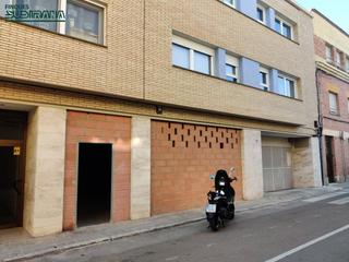 Local commercial à Llevant. Local en venda a igualada  zona barri del sant crist
