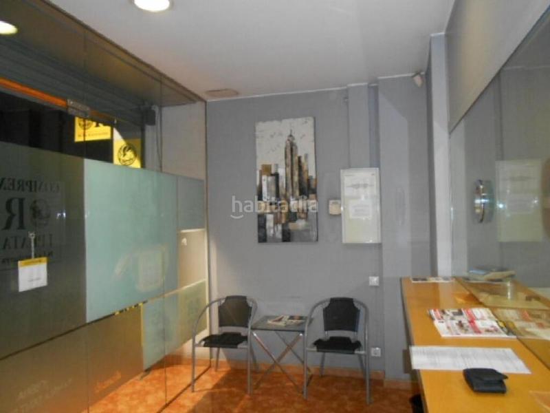 Foto 3e485999-3a66-468a-961c-317a66fa8d29. Local comercial  en venda a rambla sant ferran en Igualada