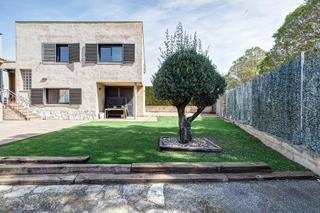 Casa a Llacuna (La). Casa en venda a la llacuna  reforma total i ampliació de la casa