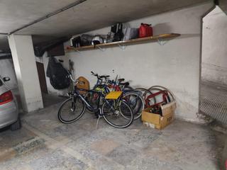 Aparcament cotxe  Carrer cardenal vives. Plaça de pàrquing en venda a igualada  mercat la masuca