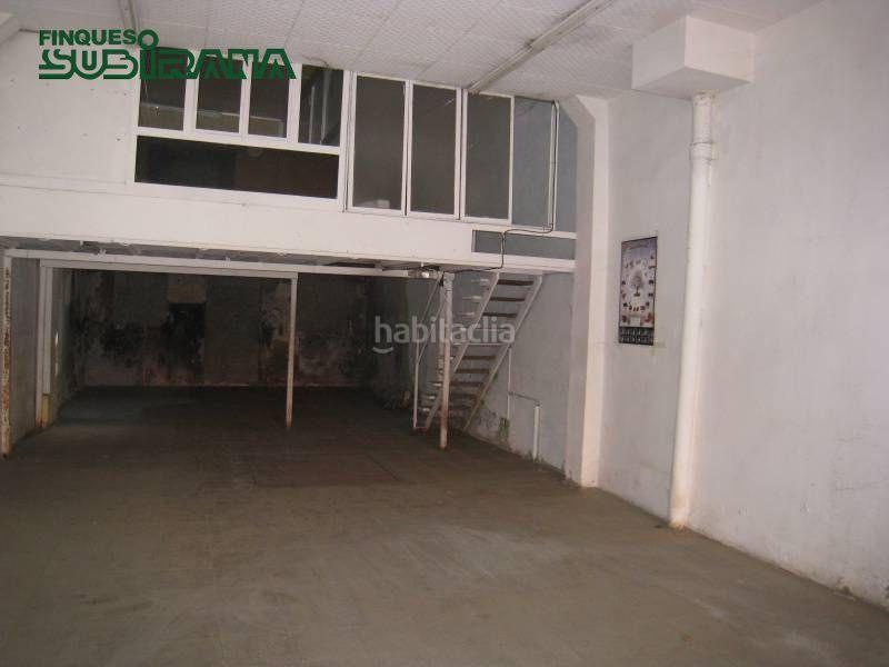 Foto b7e7b671-3f88-455b-95aa-00576a319270. Location local commercial dans Centre Igualada