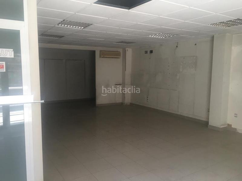 Foto 6eebb024-906a-4251-9afd-c1f03bfbdcc7. Edificio in Llevant Igualada