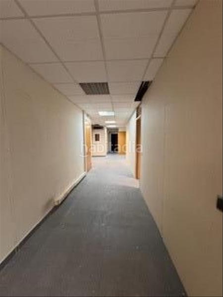 Foto 7dd400f5-fb5d-44e1-80e6-0a187bbf9eff. Edificio in Llevant Igualada