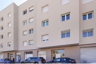 180 000 € — Piso en Poble Sec