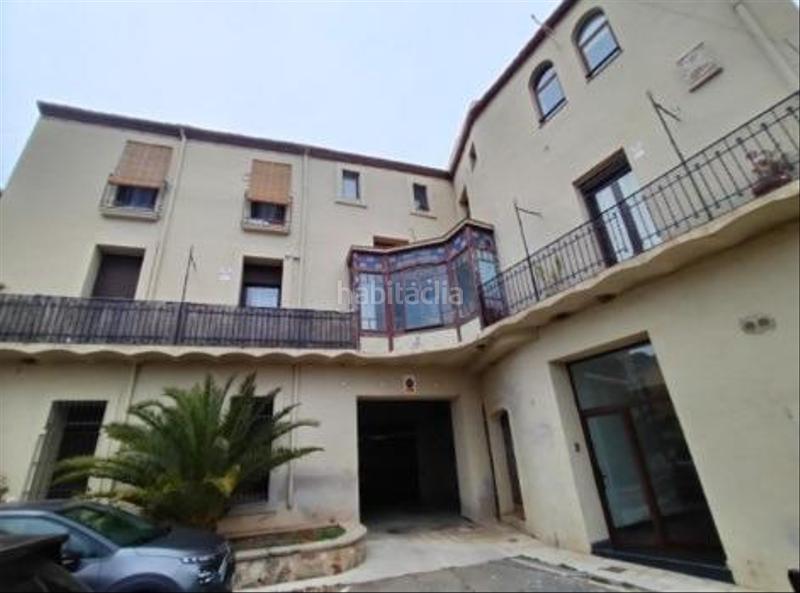 Foto f3de0cc7-b3df-41e9-a768-dc3f094cad7e. Autoparkplatz in Piera