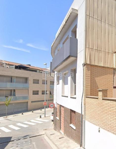 Foto d15c2864-757d-49fb-8d7d-1756a76f27d2. Edificio edifici en construcció a en Vilanova del Camí