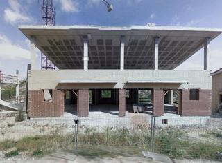 Casa a Santa Maria de Miralles. 4 cases en construcció a la pobla de claramunt