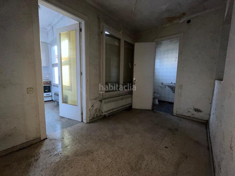 Foto 4fe8162c-00da-4968-975f-2e3f3c58bbe0. Edificio obra parada a en Centre Igualada