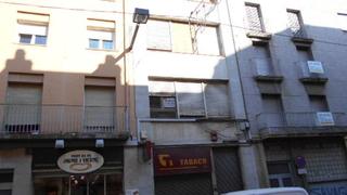 Édifice à Centre. Obra parada a igualada