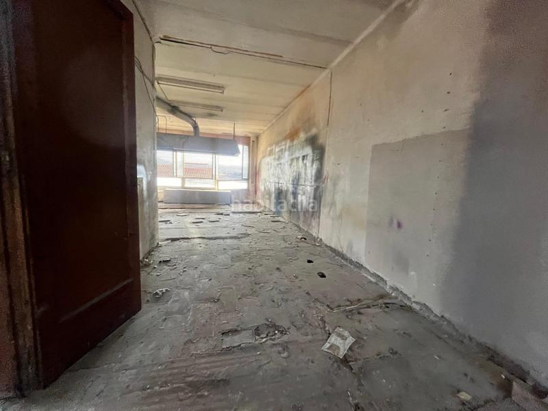 Foto f552c870-2e7a-4627-a870-39a3350b8369. Edificio obra parada a en Centre Igualada