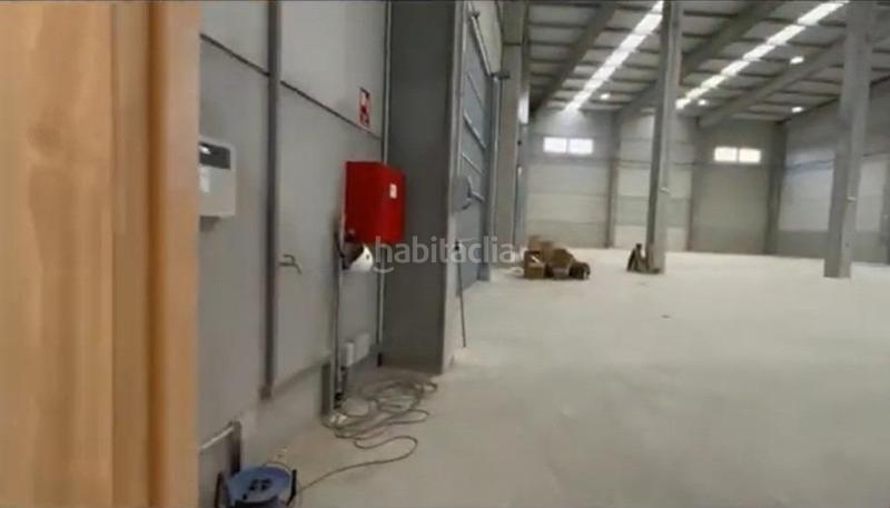 Foto ab03a211-8b01-42ad-b5a6-73a702746fac. Rent industrial building in Polígon Industrial Igualada