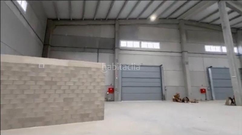 Foto b379a1d2-8a98-444c-93f6-0f118a295308. Rent industrial building in Polígon Industrial Igualada