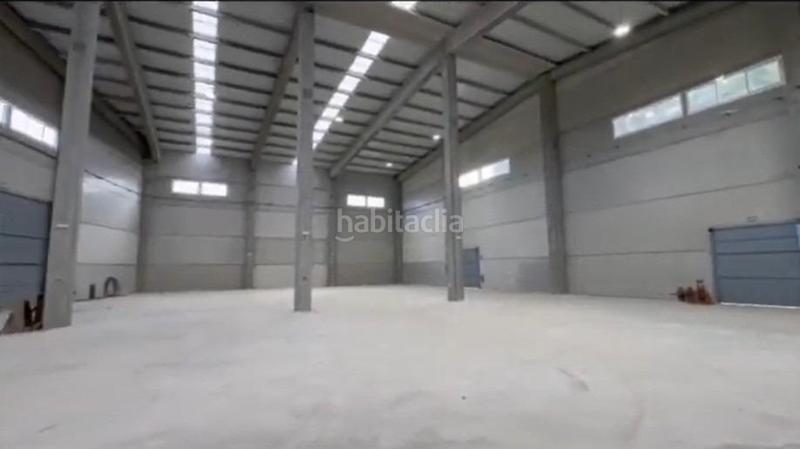 Foto cf06ac46-6c4b-4879-a35b-bac0fd5e9210. Rent industrial building in Polígon Industrial Igualada
