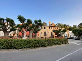 House in Piera. Casa amb encant i jardí a piera  barri dels gats.