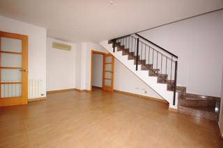 Duplex in Llevant. Dúplex en venda a igualada  avda barcelona
