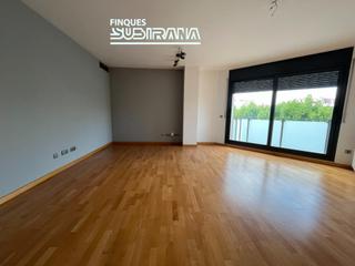 Pis a Llevant. Excel.lent dúplex en venda a igualada  estació