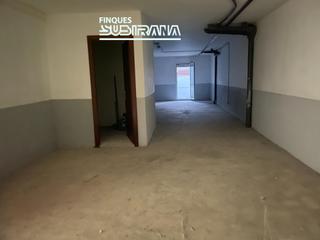 Local commercial à Santa Coloma de Queralt. Local en venda  de 100m2  pati 35m2 a  santa coloma de queralt