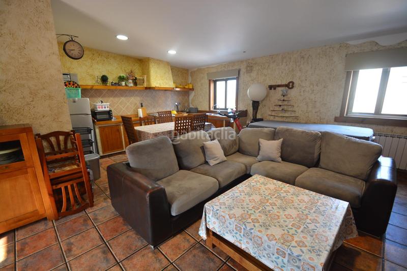 Foto e3cd2412-0801-4ba0-a979-f628361b5df7. Piso dúplex en venda a barri sant maure en Santa Margarida de Montbui