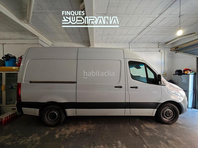 Foto 7661d191-3e4b-4366-be15-6a5e61d5d3d1. Parking voiture dans Santa Margarida de Montbui