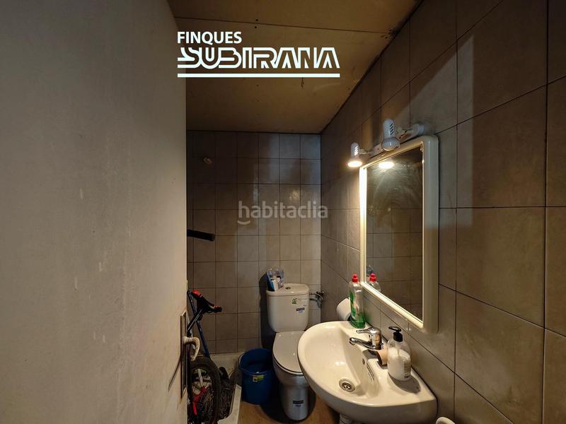 Foto f31ec3d6-a6f7-4556-86d3-343cadde48a7. Parking voiture dans Santa Margarida de Montbui