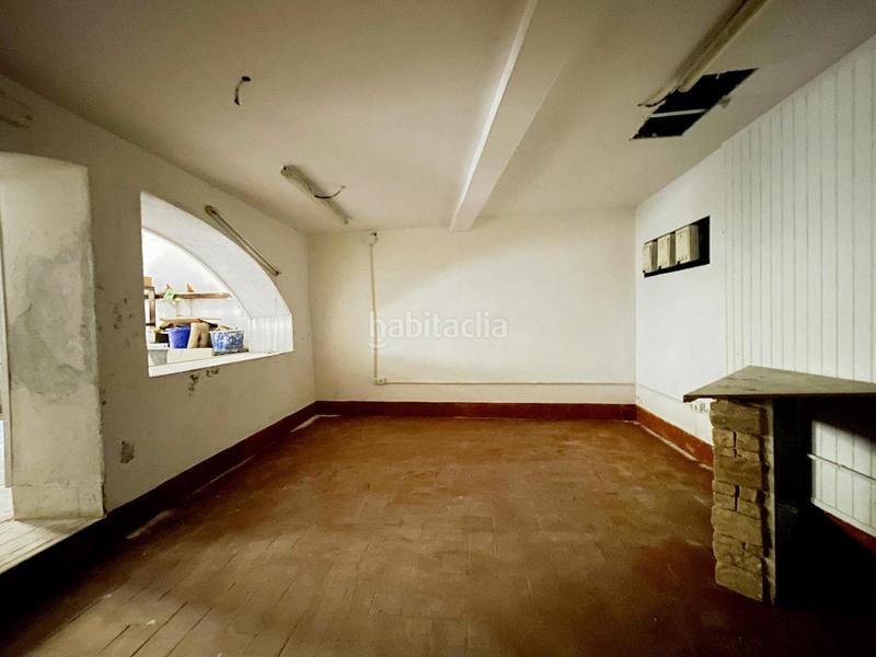 Foto c07274c6-40d1-4f99-928c-fc8bb032fff8. Alquiler local comercial local de lloguer al Centre d en Igualada