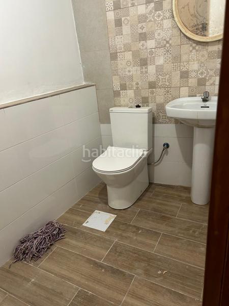 Foto a0083a78-0004-48b6-890c-57af32ea8ac5. Alquiler local comercial local en venda o lloguer al Centre d en Igualada