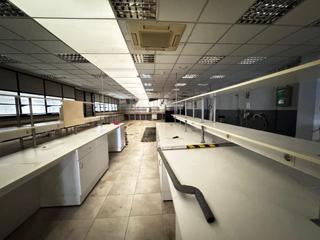 Miete Fabrikhalle in Llevant. Nau industrial de lloguer a igualada  zona rec  barri sant crist