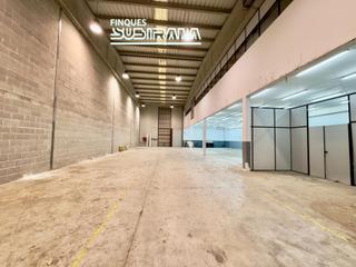 Miete Fabrikhalle in Llevant. Nau industrial de lloguer a igualada  zona rec  barri sant crist
