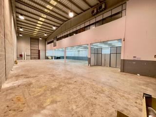 Miete Fabrikhalle in Llevant. Nau industrial de lloguer a igualada  zona rec  barri sant crist