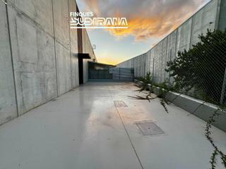 Lloguer Nau industrial a Llevant. Nau industrial de lloguer a igualada  zona rec  barri sant crist