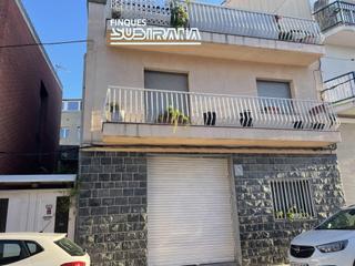 Haus in Santa Margarida de Montbui. Gran oportunitat a santa margarida de montbui. casa amb múltiple