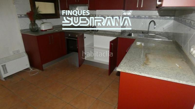 Foto 4eb5b56b-1a48-42c1-8af3-a66a453debe2. Alquiler casa  amb local comercial cafeteriarestaurant de lloguer al Centre d ajuntament en Igualada