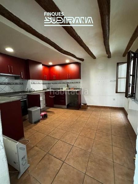 Foto 7432795d-3b2e-44d4-9f77-62d3546df2a7. Alquiler casa  amb local comercial cafeteriarestaurant de lloguer al Centre d ajuntament en Igualada