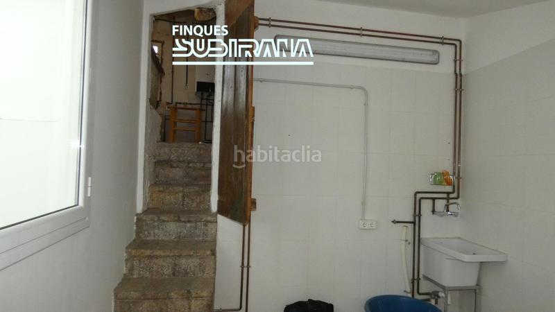 Foto f988d24a-381b-406e-bf5f-4367c2b7839d. Alquiler casa  amb local comercial cafeteriarestaurant de lloguer al Centre d ajuntament en Igualada