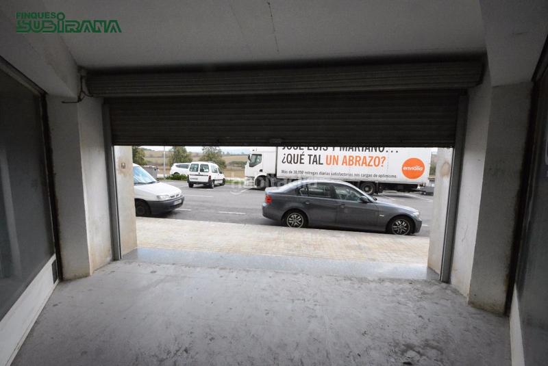 Foto b5073ecd-871e-40f5-a001-0a215cb24f0e. Capannone industriale in Òdena