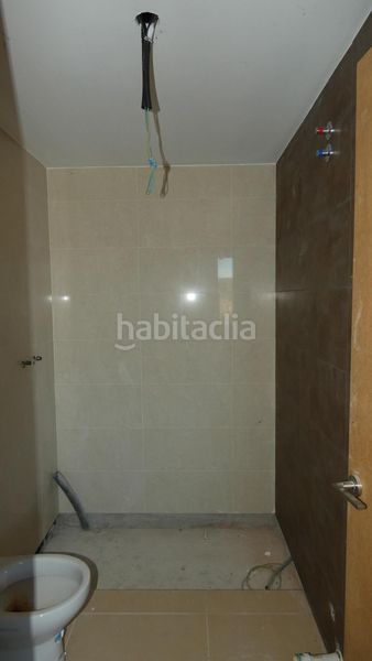 Foto f8e847e4-cf39-48a8-9614-4066d1b07eb0. Xalet amb aparcament a Llacuna (La)