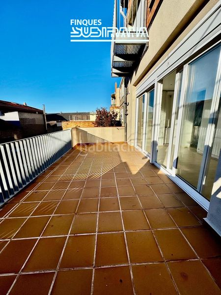 Foto 02153f55-99df-40b4-bfed-71a40108db1c. Pis amb calefacció aparcament a Llevant Igualada