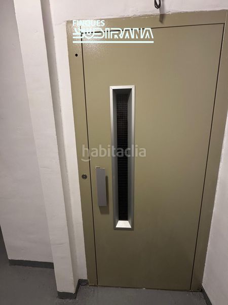 Foto 207c711f-c854-4941-bbc0-89e8cf333f47. Pis amb calefacció aparcament a Llevant Igualada