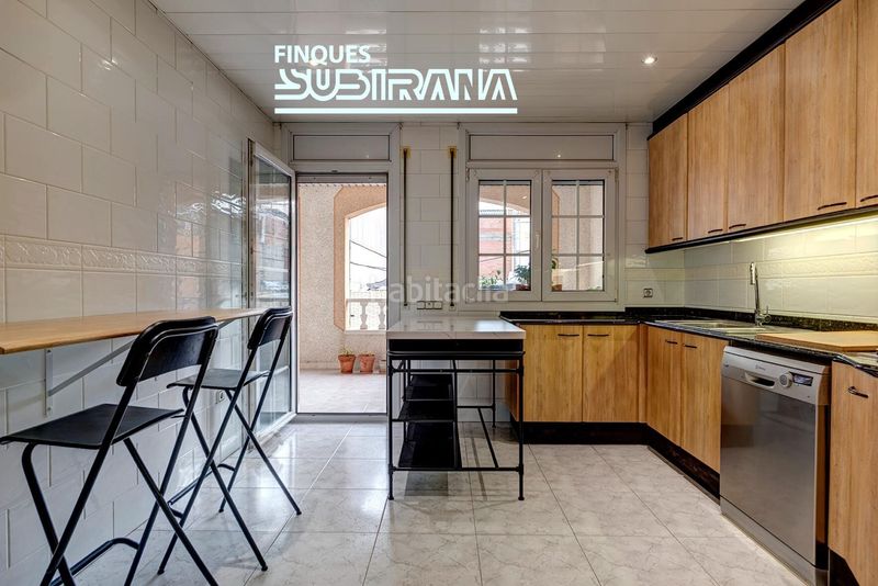 Foto 2ec601e8-b286-4ba1-8740-00eca217918b. Casa amb aparcament a Vilanova del Camí