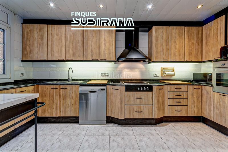 Foto 4ea10039-e1c7-4a1e-be3c-0da0498855ea. Casa amb aparcament a Vilanova del Camí