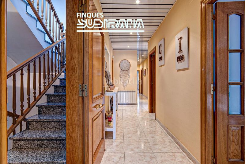 Foto aad322b5-d5b4-4954-8fb3-acaab6e54fe6. Casa amb aparcament a Vilanova del Camí