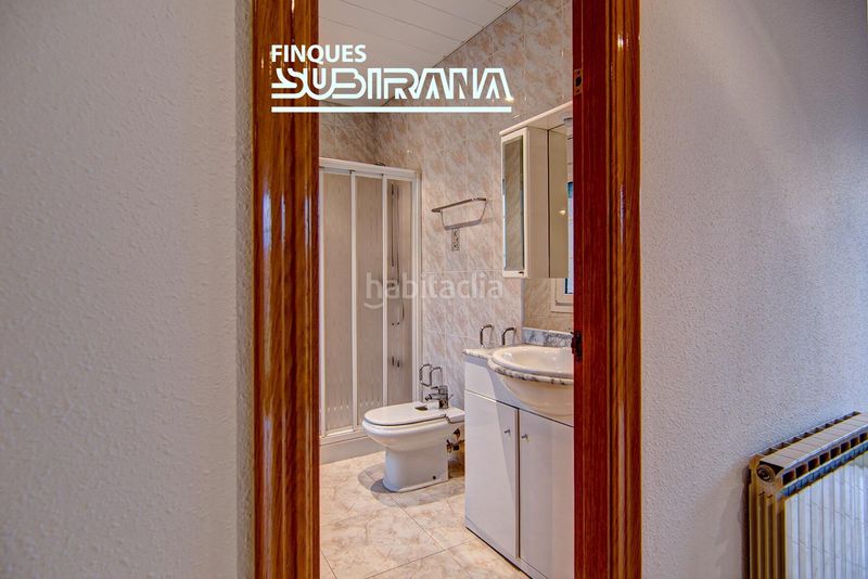 Foto f6f0da4f-a2ba-4b00-adc7-618f771e3fee. Casa amb aparcament a Vilanova del Camí