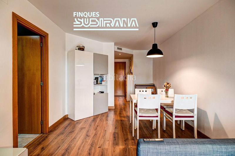 Foto bfa07444-2210-466f-b95f-5adbbde00dfd. Pis amb aparcament a Llevant Igualada