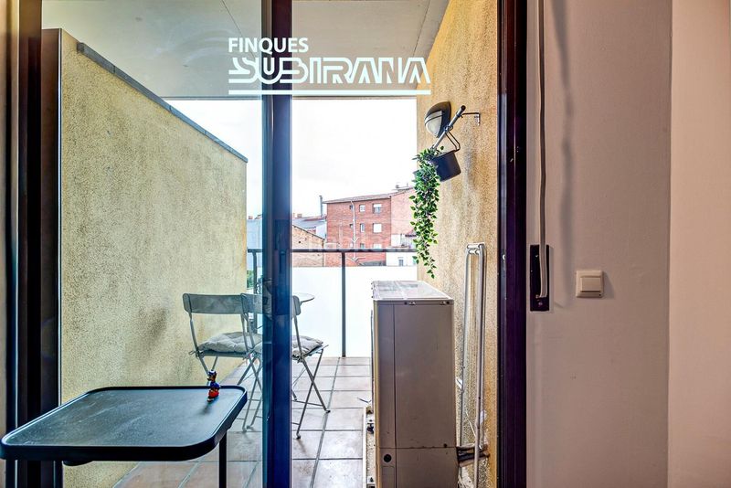 Foto e13ebcf8-85f2-428e-b671-822d991a41ce. Pis amb aparcament a Llevant Igualada