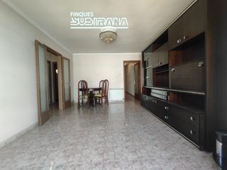 Flat in Llevant. Pis en venda a igualada  barri del sant crist