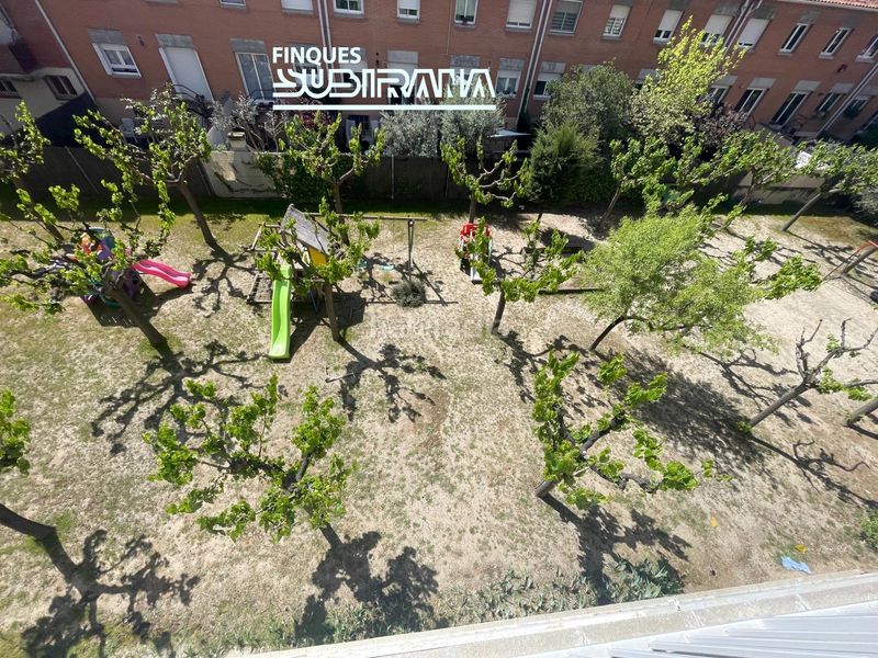 Foto 538a1b00-594a-4154-9d28-6d7c35309e6f. Pis a Llevant Igualada